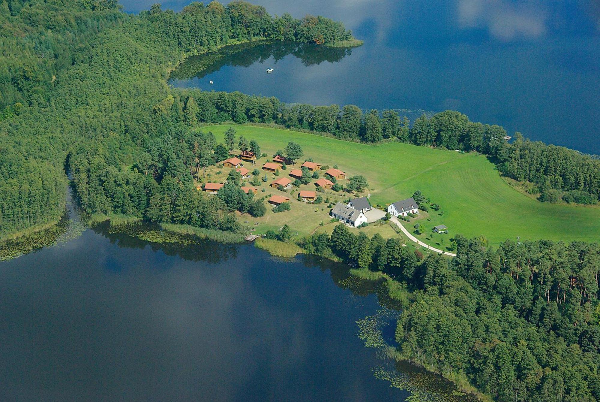 Ferienhaus-Park Brennickenswerder Lychen Exteriör bild